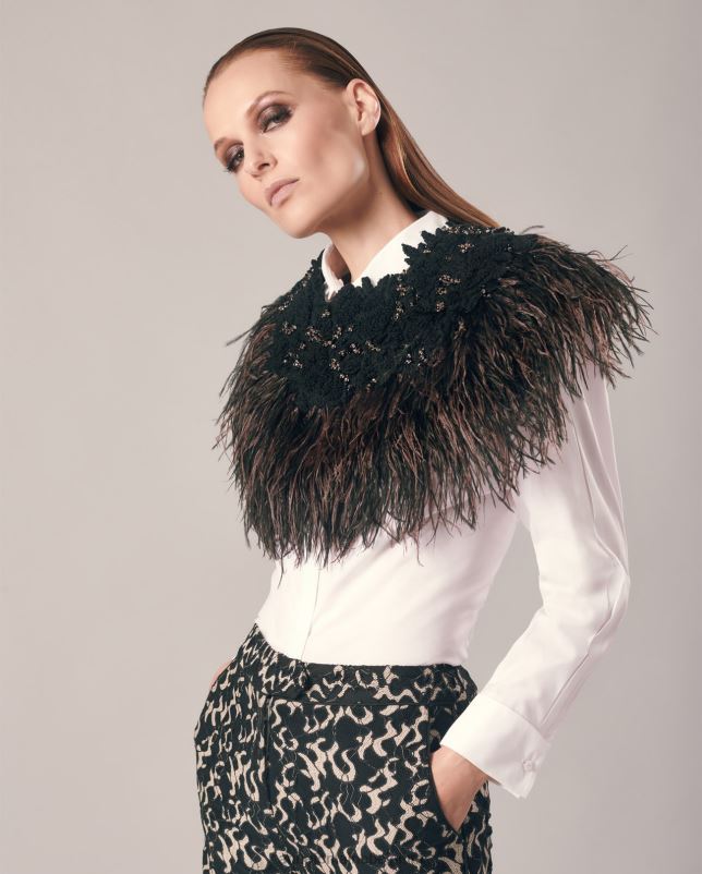 Anne Fontaine vrouwen Olympische kraag geborduurde kraag met veren accessoires zwart 06TRT528