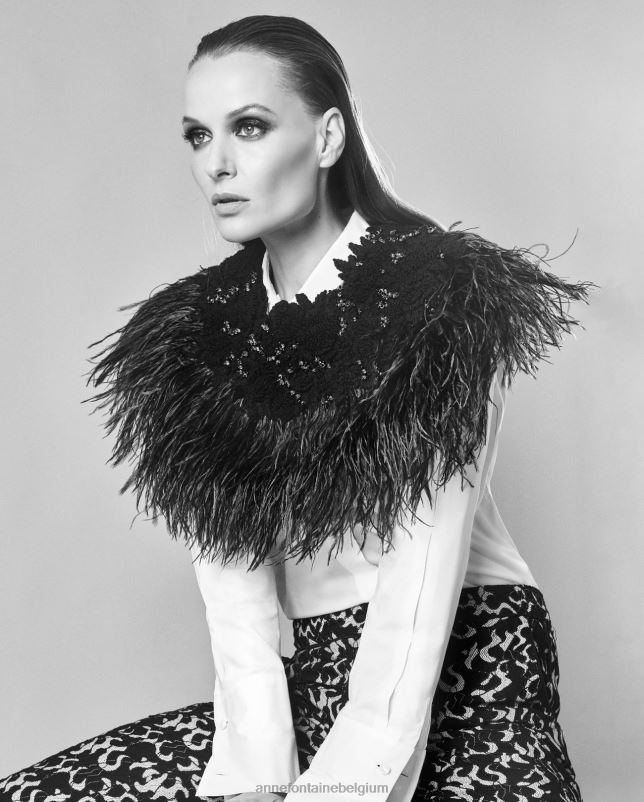 Anne Fontaine vrouwen Olympische kraag geborduurde kraag met veren accessoires zwart 06TRT528