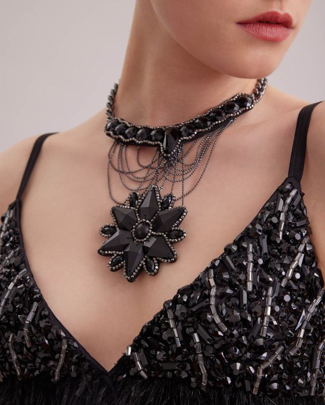 Anne Fontaine vrouwen golem ketting steen en bloemenkraagketting accessoires zwart 06TRT536