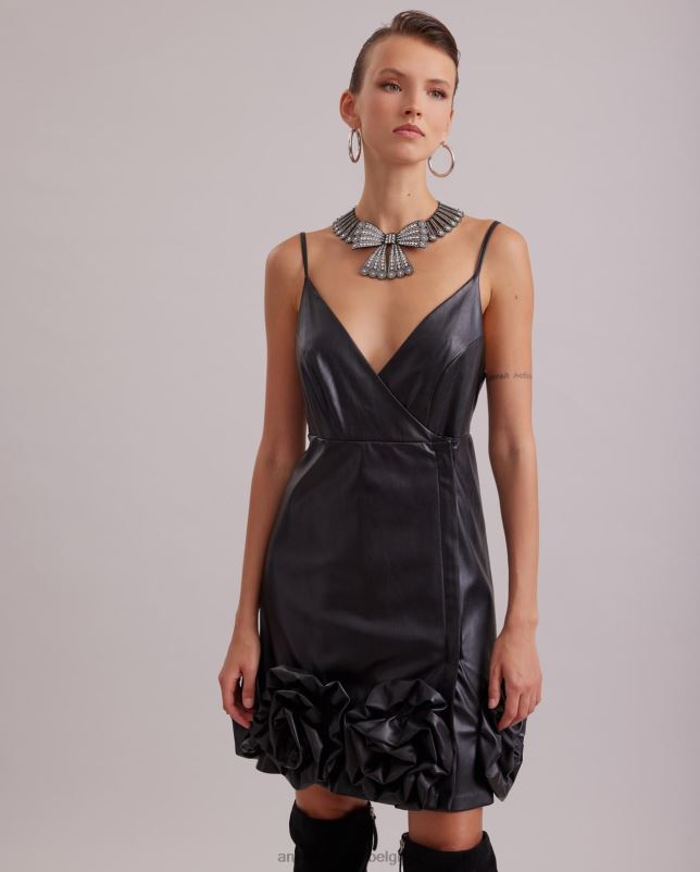 Anne Fontaine vrouwen verlaine kraag bronskleurige kraag met oversized strik en ingelegde kristallen accessoires stijlvol 06TRT508