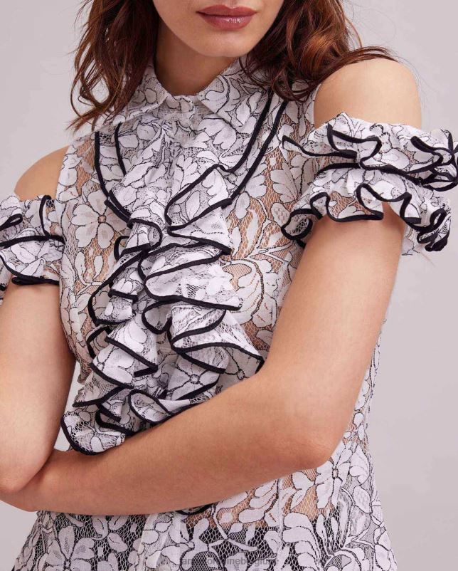 Anne Fontaine vrouwen roc shirt kanten schoudershirt met contrasterende bies en ruches kleding zwart wit 06TRT236